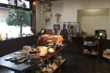 Handicraft shop
