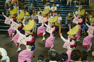 Parade dance-walk