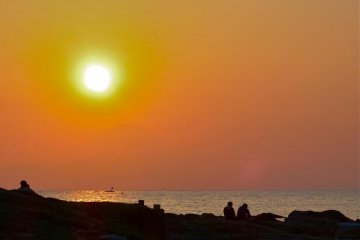Sunset from a rocky stretch