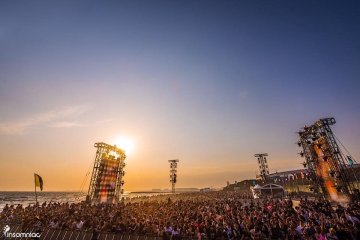 EDC - Makuhari Beach