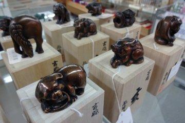 Zodiac figurines