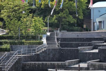 This large concrete water-feature has a slightly mad aspect which children seem to enjoy