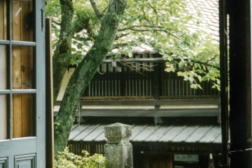 Relax with a cup of tea at one of the teahouses on the walking trail between Tsumago and Magome