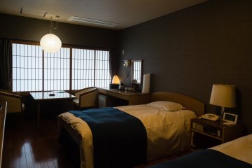 Twin room, western style