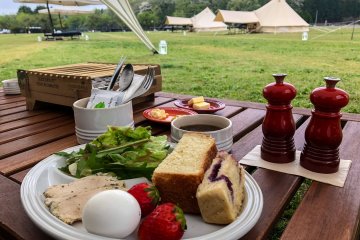 An extravagant breakfast awaits on the next morning