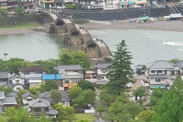 สะพานคินไทแห่งเมืองอิวะคุนิ 