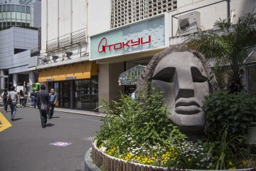 Moyai Statue in Shibuya