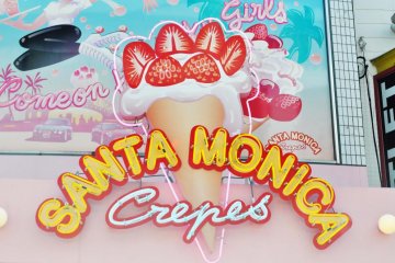 There is an abundance of crepe stores in Harajuku and they look absolutely decadent