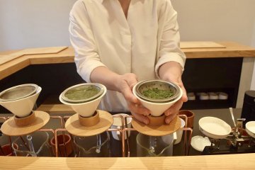 Tea Sampling at Tokyo Saryo
