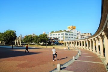 Sakai is one of Japan's oldest cities, between Osaka and Kansai Airport - Photo by Invisible A  (CC BY-NC 2.0)
