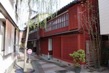One of the winding streets through Higashi Ochaya