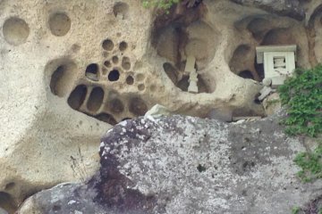 More mysterious caves are found down some side paths you may of skipped on your way up.