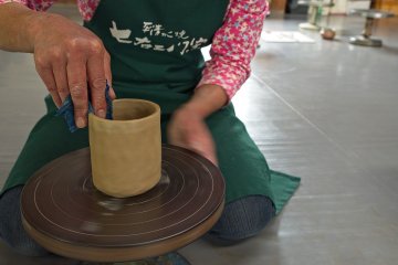 The amazing expertise of the pottery teacher