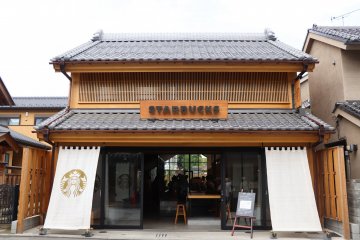 Starbucks mengambil tema zaman Edo di kafenya di Kawagoe