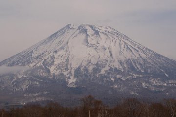 Mt. Yotei's snowline is rising