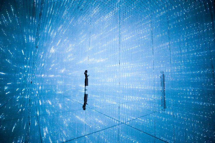 The Infinite Crystal Universe / teamLab,  2015-2018