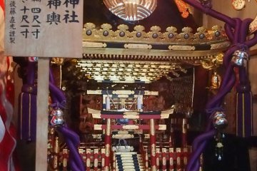 As a person who does handicrafts, I found the craft work on the mikoshi impressive.