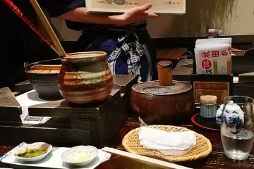 Explaining the history of Kiritanpo