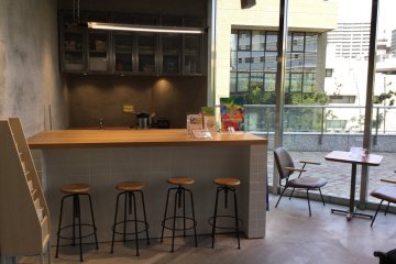 Sunshine Juice bar offers cold pressed juices and smoothies with optional vegan protein boosts.