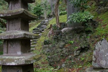 <p>Stone pagoda</p>