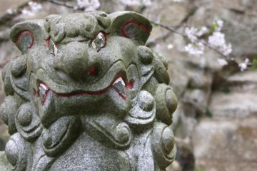 Shrine on a Hill: Kamakura Hansobo