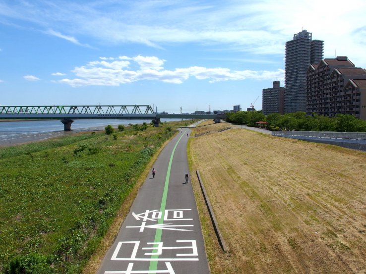 Arakawa River Running/Cycling Trail