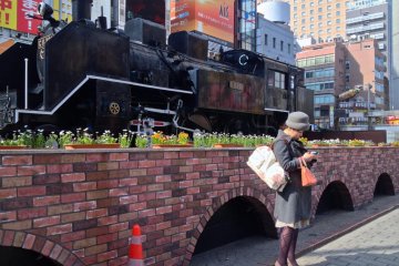 Waiting for friends is the most common use of the space in front of the SL Engine