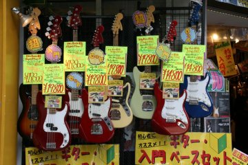 Back on the hunt: Fender copies at tempting prices.