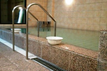 Indoor hot spring