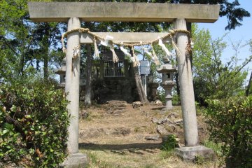 The shrine at the summit.