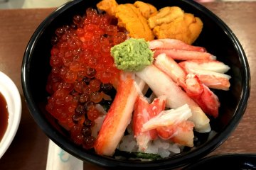 Salmon Roe and Sea Urchin Rice Bowl