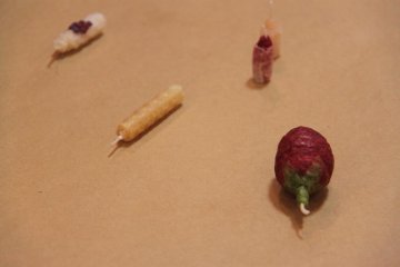 A candle making workshop that uses child-friendly materials.