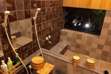 The bath in Zeniya