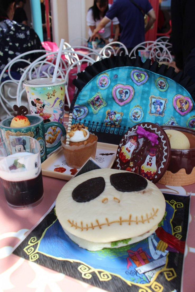 Special Set featuring a Jack Skeleton sandwich © Tim Burton's "The Nightmare Before Christmas"