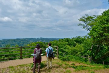 Rokkoku-kenzan Hiking Trail