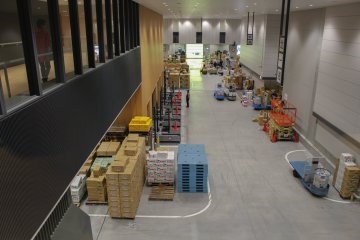 Observation platform over the wholesale area above the Fruit & Vegetables Market