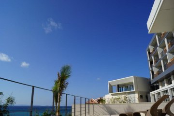 The Ryukyu Onsen Senagajima Hotel is the perfect island getway even though it is only 15 minutes from Naha AIrport.