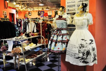 It's all puffs, frills and lace.