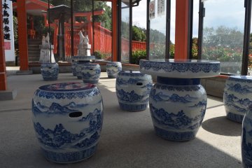 There's a seating area where you can look out over the ocean - all made of pottery!