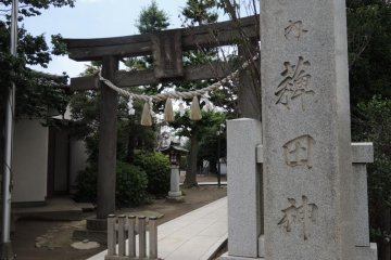 Engi-style shrine