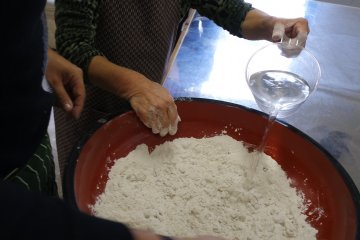 Buckwheat Soba Noodle Flour and Water ©Larisa Amaya-Baron