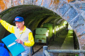 Short tunnel used for transporting equipment