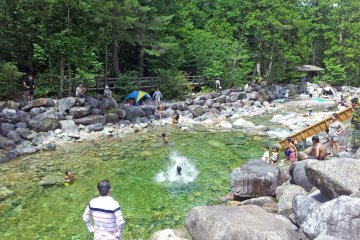 Summer fun in the streams of the Akazawa Natural Recreational Forest