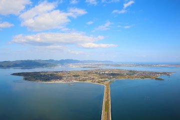 Jalan Omizaki Embankment 