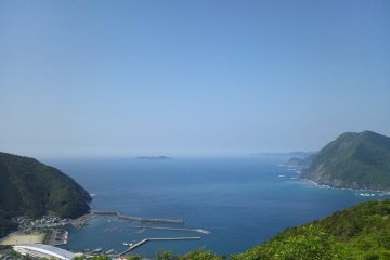 Panorama sur l'océan pacifique depuis le point de vue Takahira