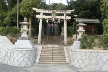 Empress Jimmu burial site, Heijo station area
