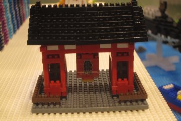 Sensoji miniature