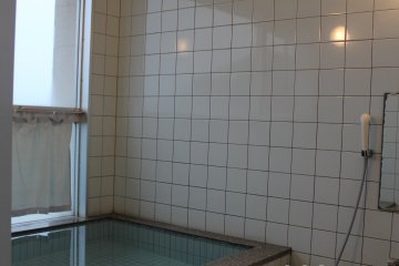 The private onsen bath in the Seapa accommodation