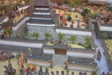 The mechanical diorama inside the castle that aims to display the history of Kokura.