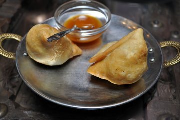 Delicious samosas as an appetizer